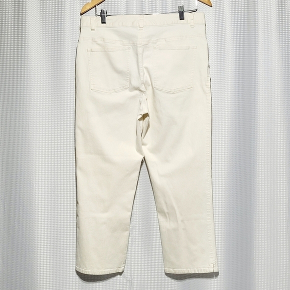 Telluride Clothing Co. Off White Stretch Above Ankle Capris Pedal Pusher (14) - Picture 3 of 10